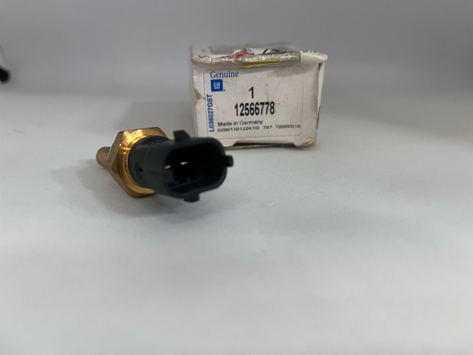 Датчик температуры жидкости охлаждающей 6338486/12566778 GM