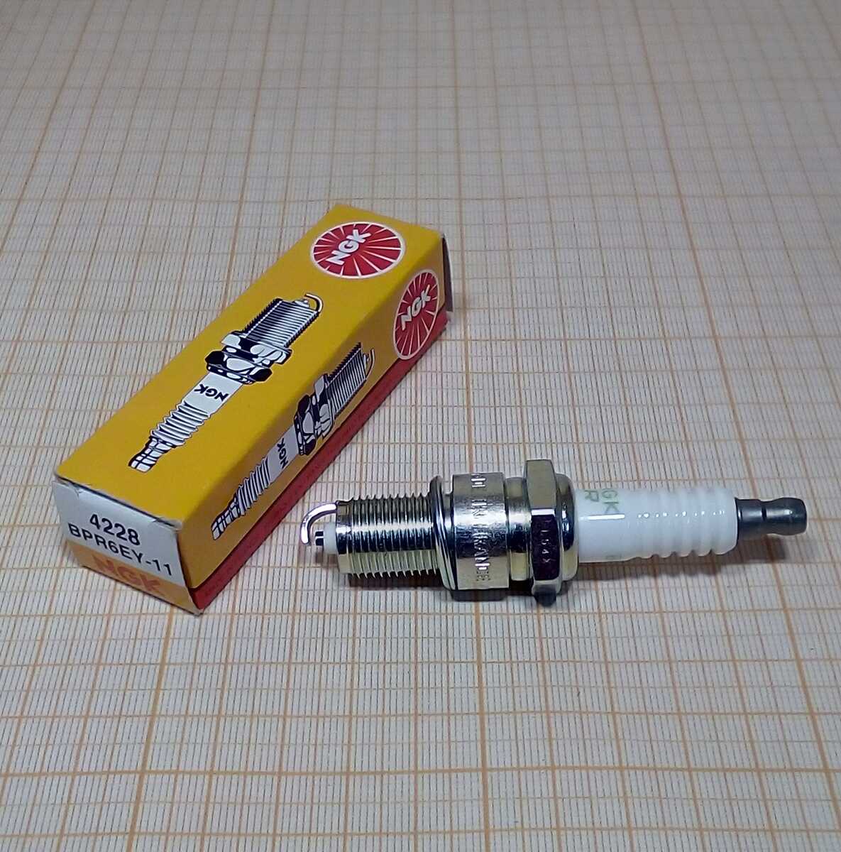Свеча зажигания 96503395/25183131/BPR6EY-11 4228 NGK