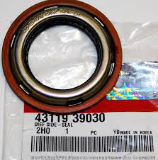 Сальник привода КПП левый 43119-39030/43119-39060 MOBIS (SSANGYONG)